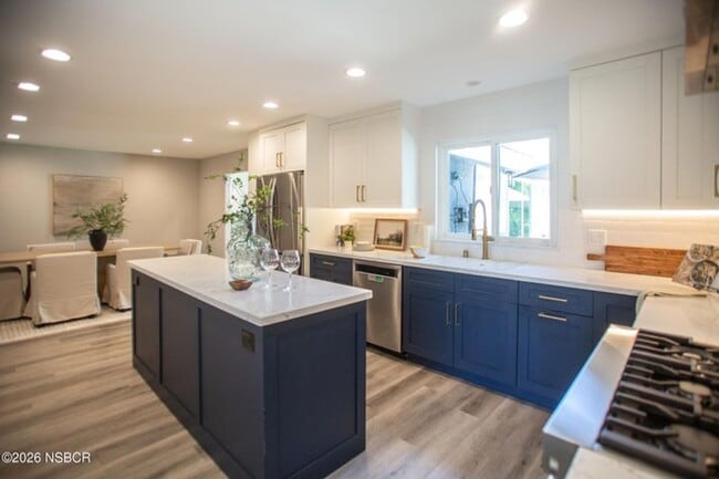Building Photo - Beautiful Wine Country Home