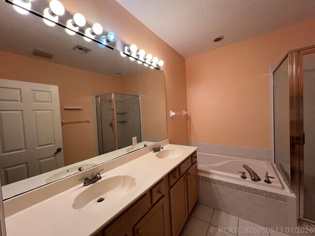 Building Photo - 9312 World Cup Way
