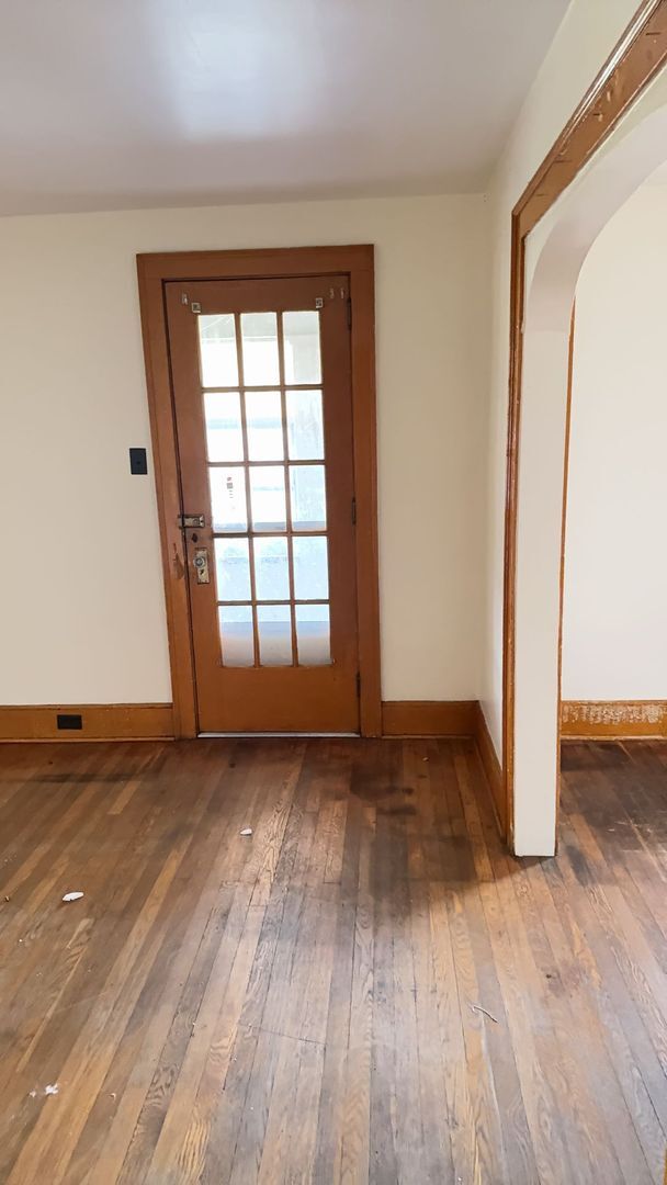 Building Photo - 704-706 Cypress Ave