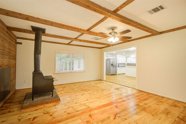 Building Photo - 804 Chickasaw Dr