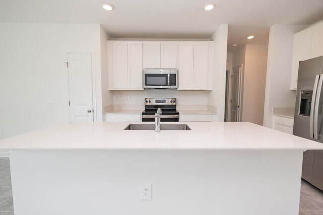 Building Photo - 2165 Aquifer Ln