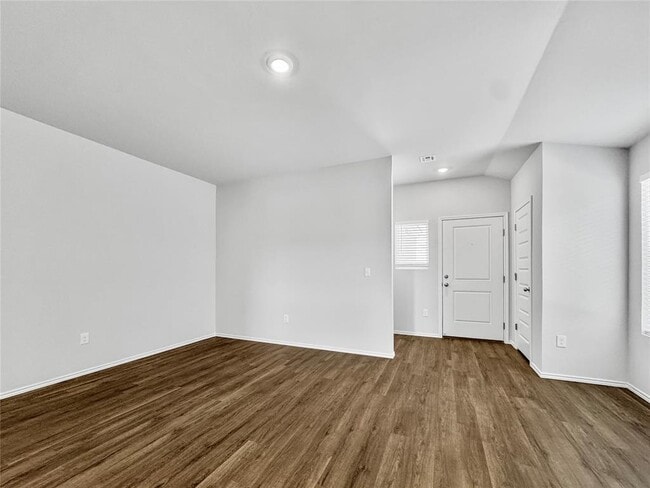 Building Photo - 9613 Stallion Dr