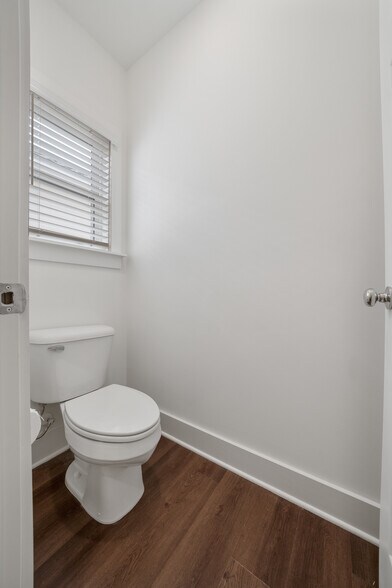 Building Photo - 152 Huntley Dr