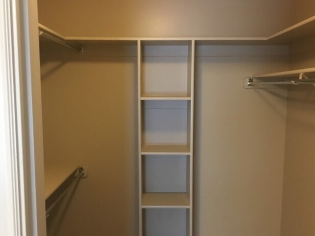 Building Photo - 934 E 490 N