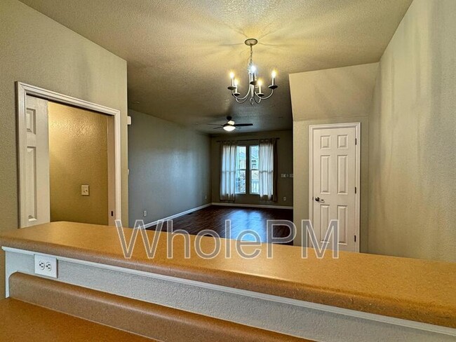 Building Photo - 15612 E 96th Way