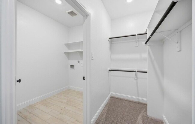 Building Photo - 10326 Water Harbor Dr