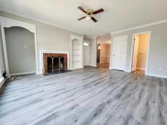 Building Photo - Adorable York County Condo