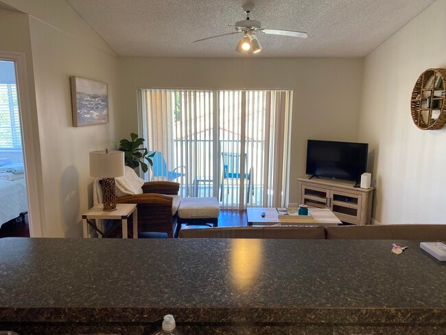 Building Photo - 117 Yacht Club Way