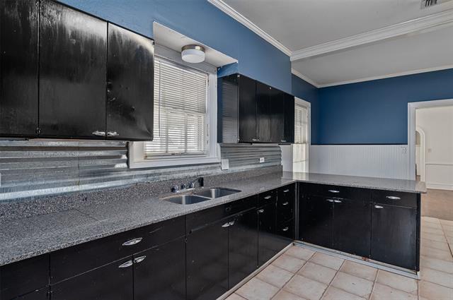 Building Photo - 117 Merrick St