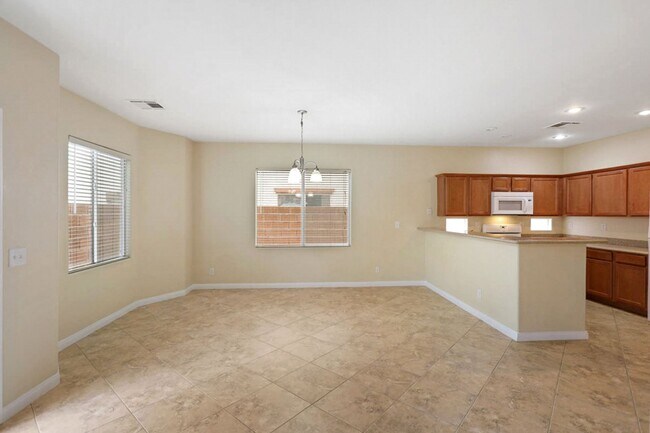 Building Photo - Northwest 3 Bedroom 2.5 Bath Home In Gated...