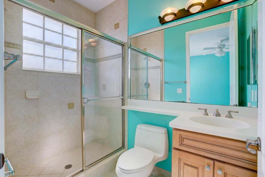 Building Photo - 5113 Artesa Way W