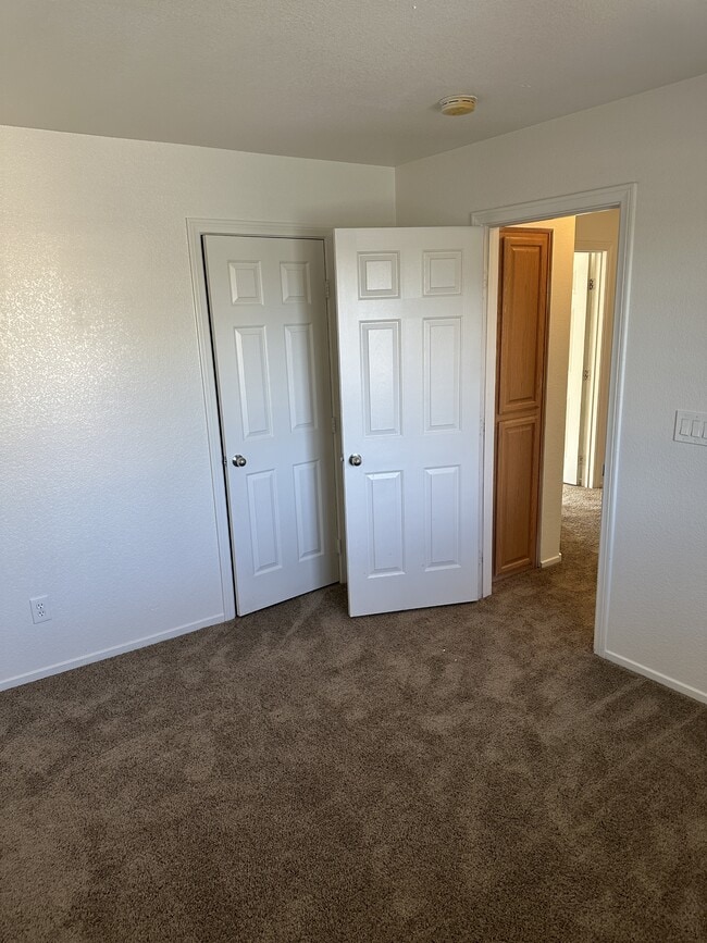 Building Photo - 6529 Adonis Heights St