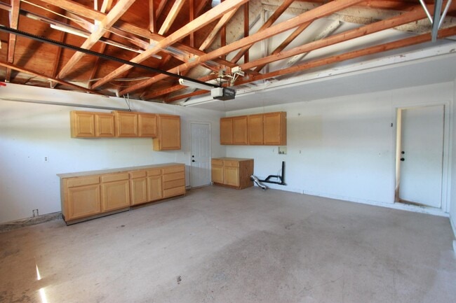 Building Photo - 24730 Cornstalk Rd