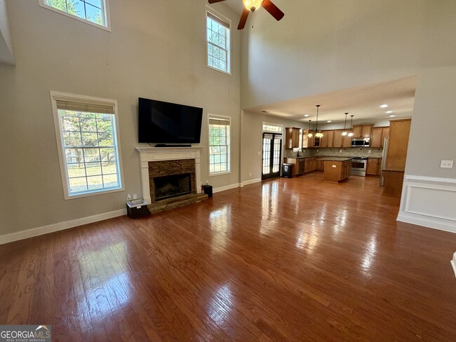 Building Photo - 301 Conway Ct