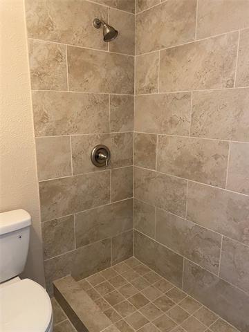 Building Photo - 1902 Windsong Trail