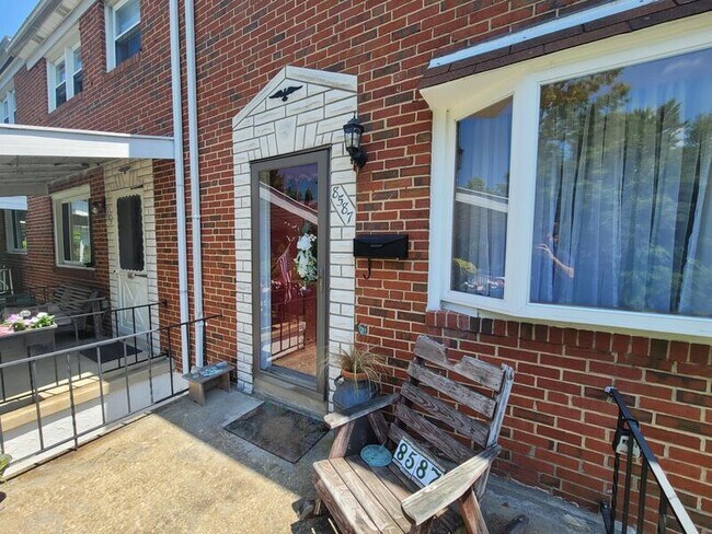 Building Photo - 8587 Morven Rd