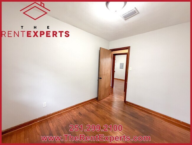 Building Photo - 51 Sherwood Dr