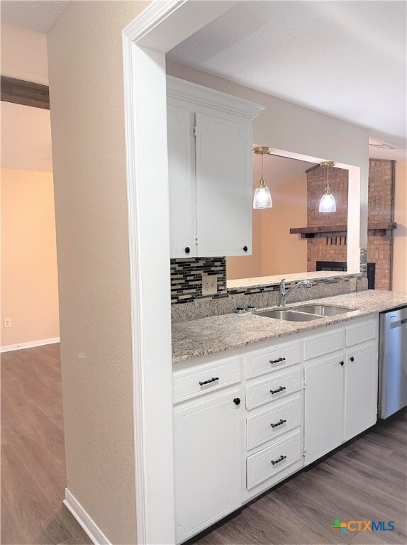 Building Photo - 2204 Phyllis Dr