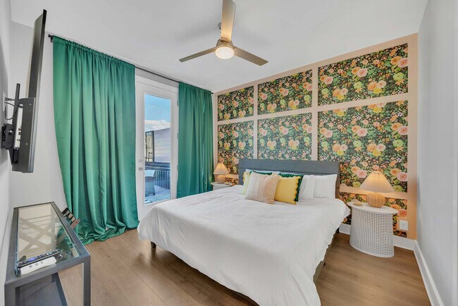 Building Photo - 516 27th Ave N