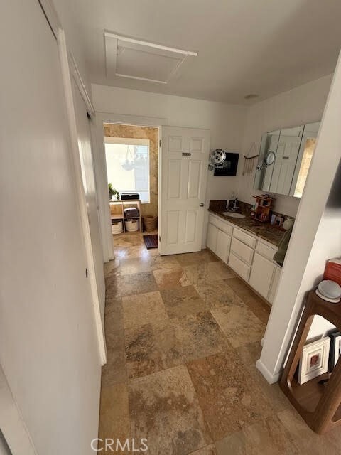 Building Photo - 377 Magnolia Dr