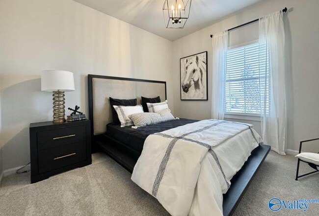 Building Photo - 18048 Longleaf Dr