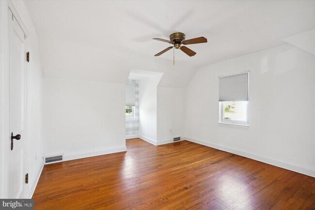 Building Photo - 2505 N Powhatan St