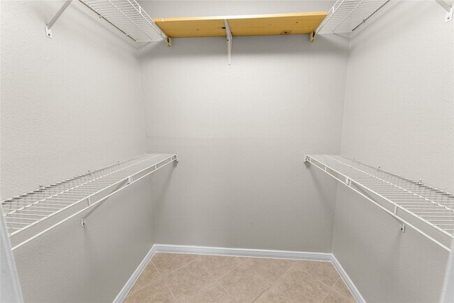 Building Photo - 3663 E NASA Pkwy