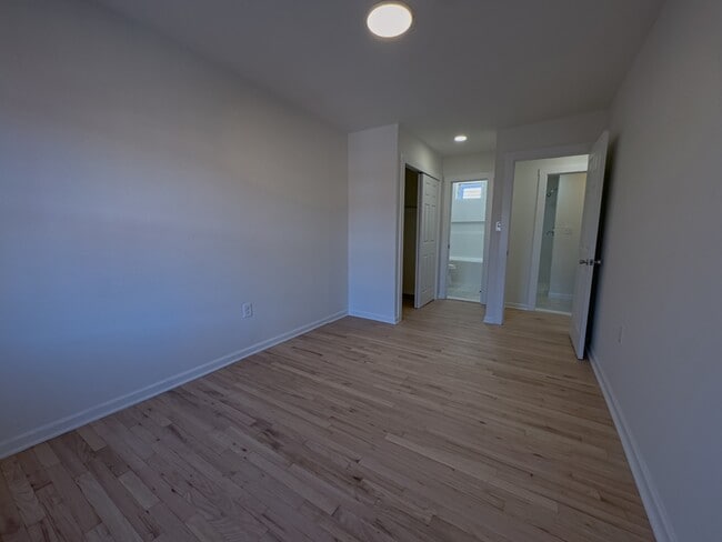 Building Photo - 2036 Wallace St