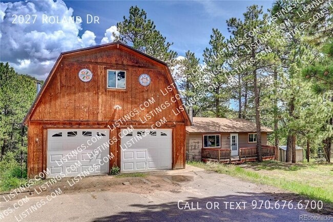 Building Photo - 2027 Roland Dr