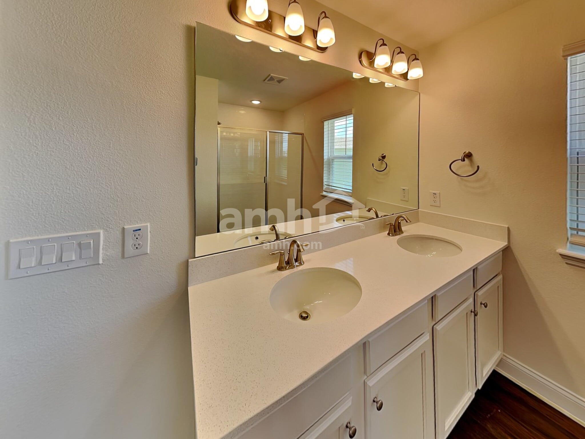 Building Photo - 984 Summer Stone Lp