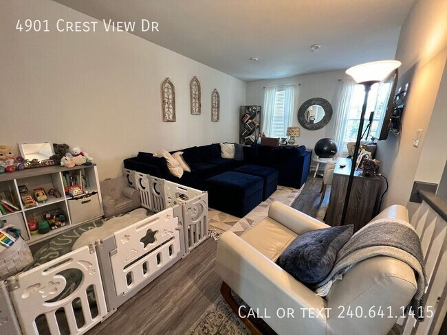 Building Photo - 4901 Crest View Dr