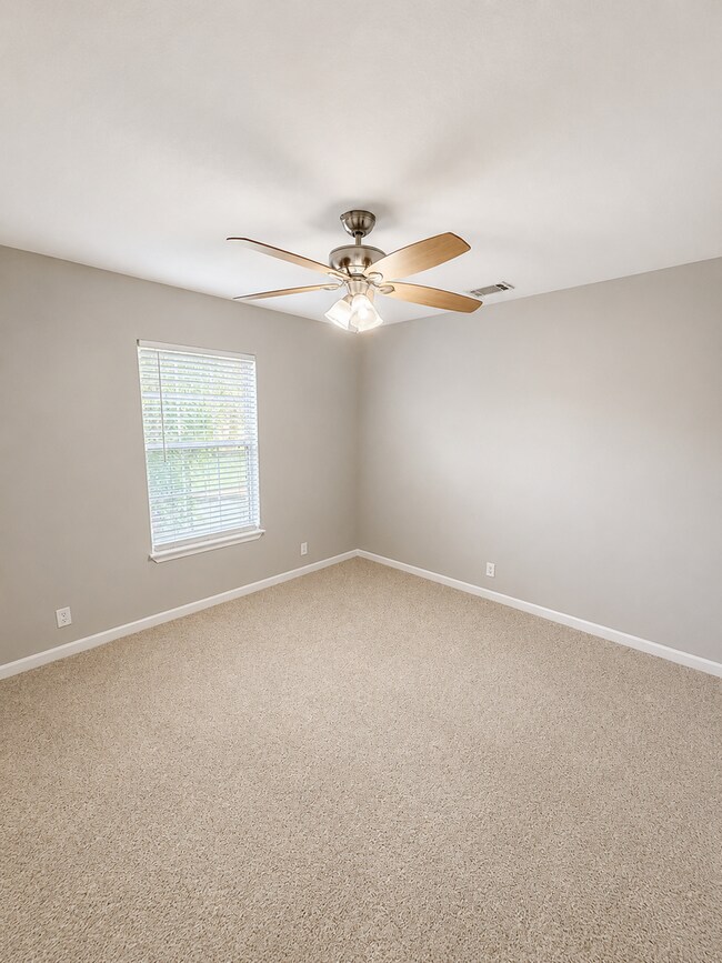 Building Photo - 655 Bristol Hammock Cir