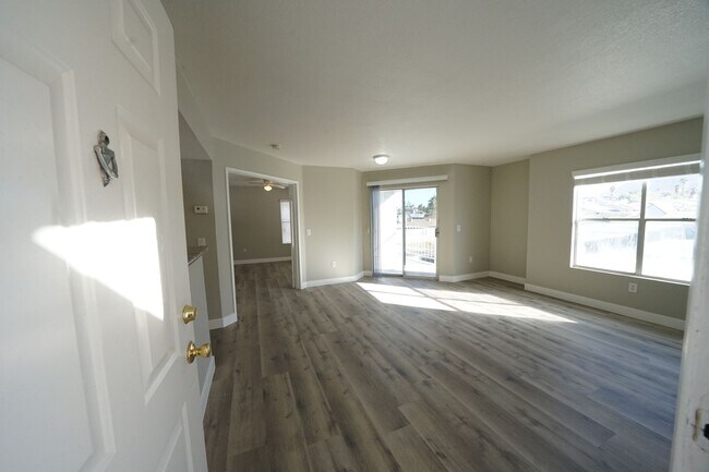 Building Photo - 6800 E Lake Mead Blvd
