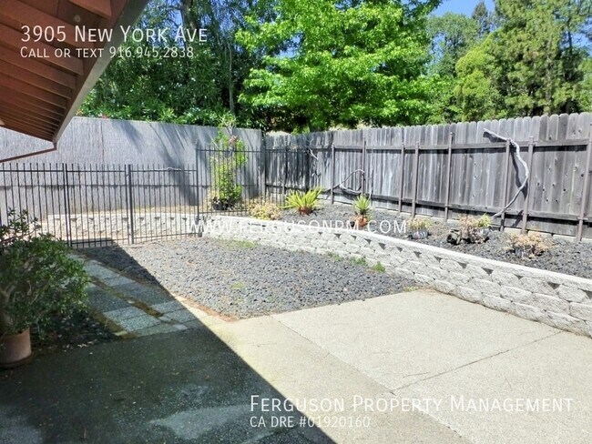 Building Photo - Fair Oaks Duplex in a Secluded Neighborhood