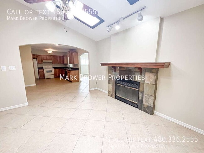 Building Photo - 2301 E Folley St