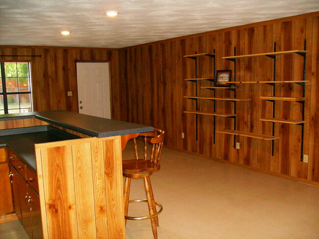 Building Photo - 237 N Murphy Rd