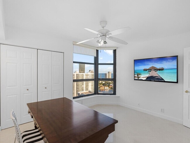 Building Photo - 3530 Mystic Pointe Dr