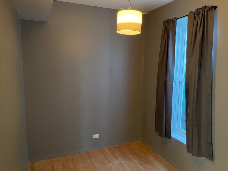 Bedroom 1 - 1452 N Talman Ave