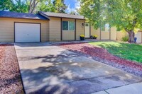 Building Photo - Cozy 2 bedroom home in the Widefield area