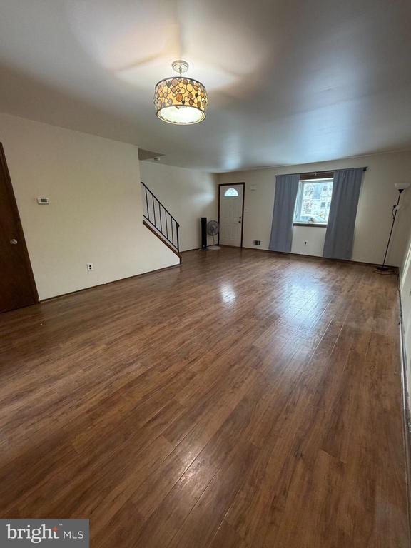 Building Photo - 122 Annabelle Ave