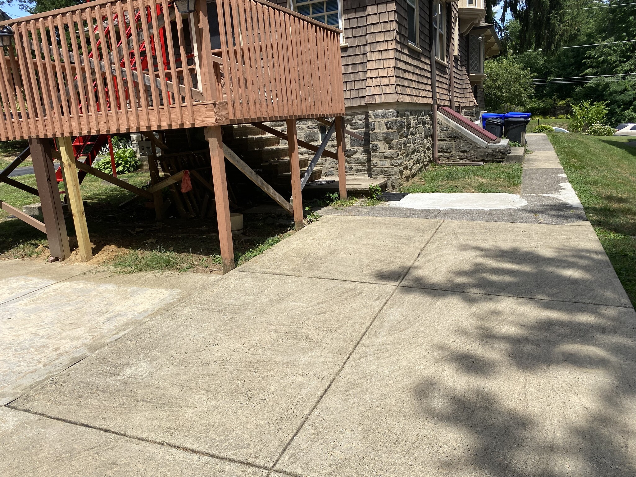 Common cement rear area - 7936 Montgomery Ave