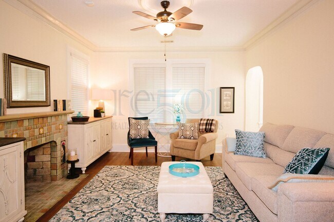 Building Photo - 1508 Kavanaugh Blvd