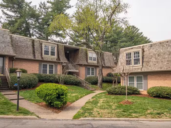 Building Photo - 3000 Hillsboro Pike