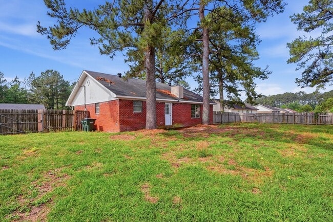 Building Photo - 189 Kenny Dr