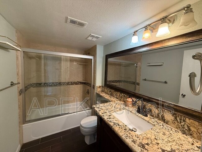 Building Photo - 43376 Cook St