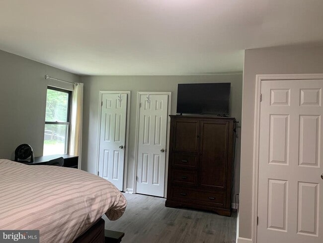 Building Photo - 63 Lincoln Dr