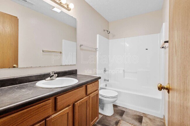 Building Photo - 2361 Maxwell Dr