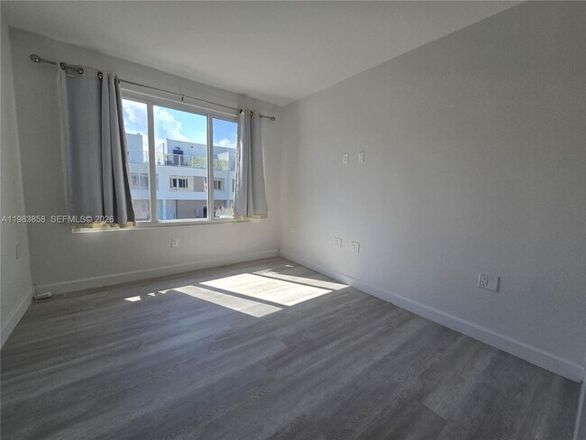 Building Photo - 25901 SW 139th Ct
