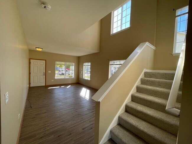 Building Photo - 1427 Levato Ln