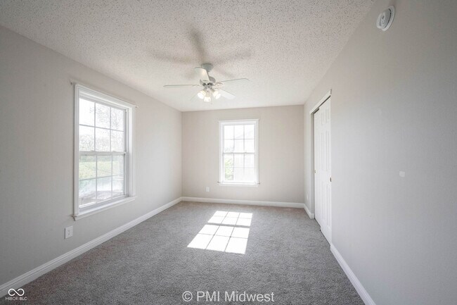 Building Photo - 859 Runnymede Dr